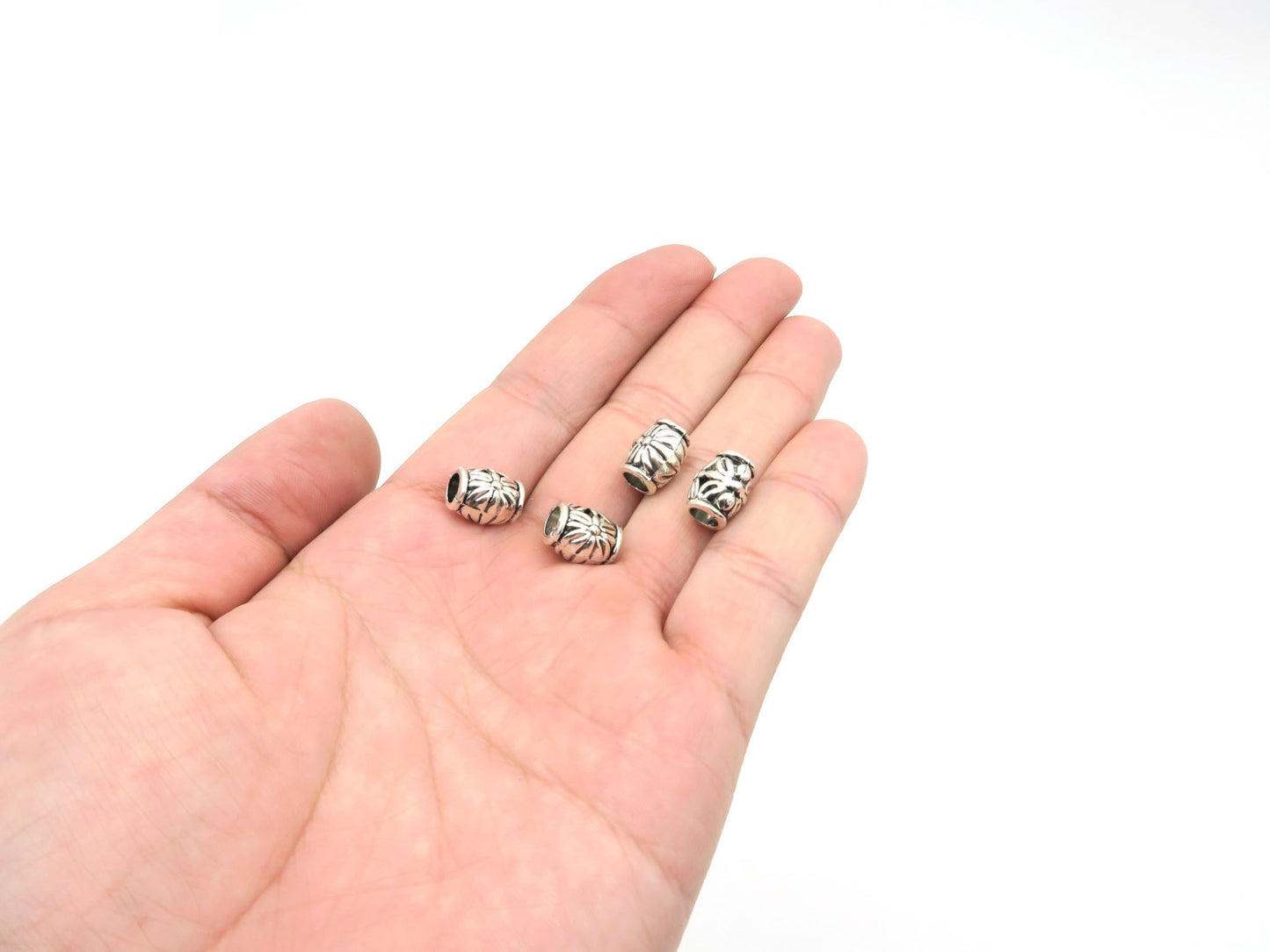 20 Pcs for 5mm round leather Antique Silver Flower bead jewelry supplies jewelry finding D-5-5-5
