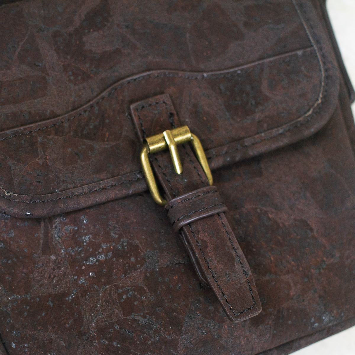 Natural Cork Men's Crossbody Bag w/ Magnetic Closure in Black & Brown | THE CORK COLLECTION