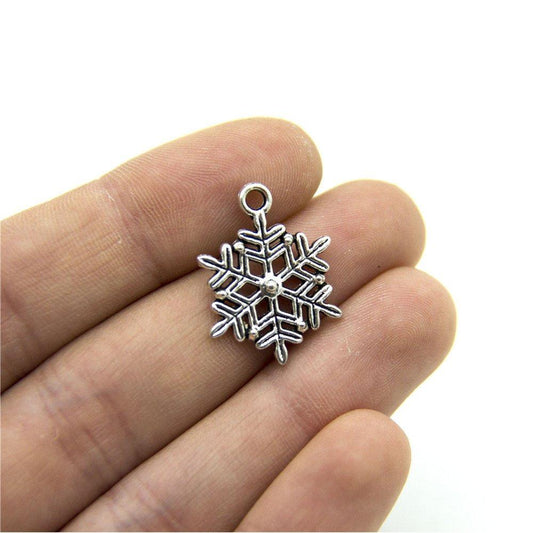 20 units antique sliver snowflake finding jewelry finding suppliers D-3-244
